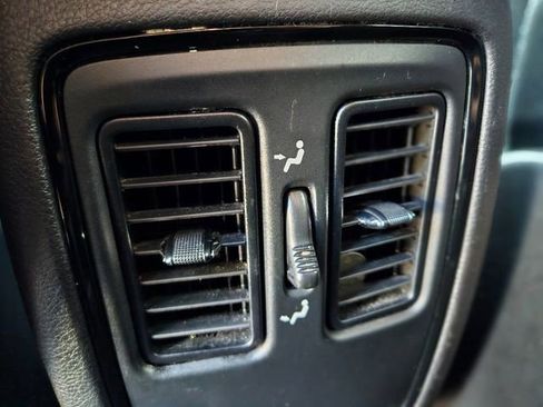 Used 2021 Dodge Durango SXT image 29