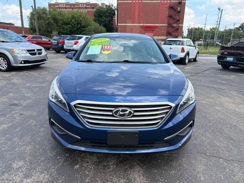 Used 2017 Hyundai Sonata SE FWD image 3