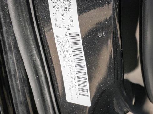 Used 2019 Dodge Grand Caravan SE w/ UConnect Hands-Free Group image 34