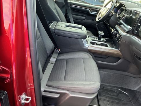 Used 2022 Chevrolet Silverado 1500 LT Trail Boss w/ Convenience Package II AWD/4WD image 21