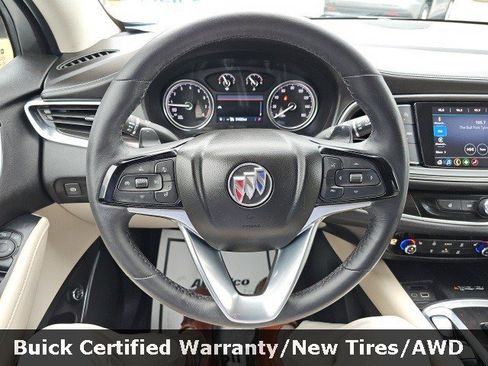 Certified 2022 Buick Enclave Essence image 11