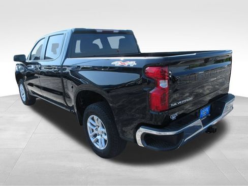 Certified 2024 Chevrolet Silverado 1500 LT AWD/4WD image 3