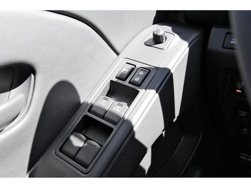 New 2026 Nissan Frontier SV w/ SV Convenience Package image 15