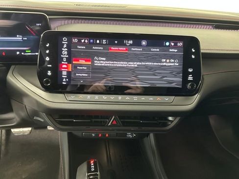 Used 2024 Dodge Charger R/T w/ Plus Group image 22