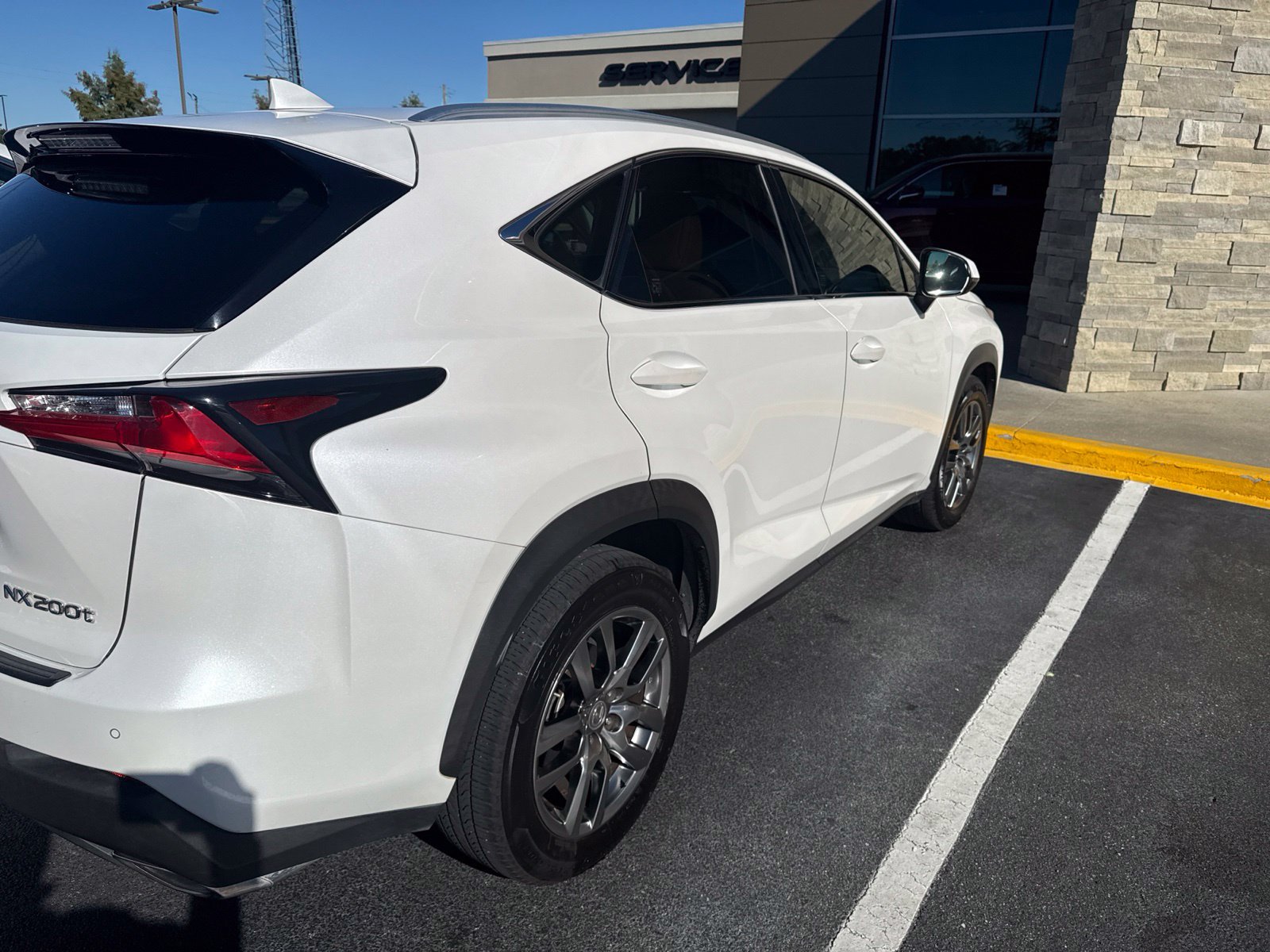 Used 2016 Lexus NX 200t FWD w/ Premium Package image 7