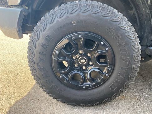 Used 2022 Ford Bronco Wildtrak AWD/4WD image 9