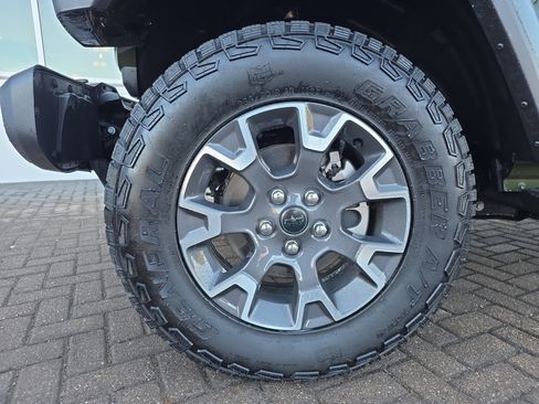 Used 2024 Jeep Wrangler Sahara w/ Technology Group image 11