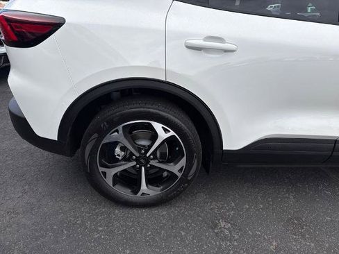 Certified 2025 Ford Escape ST-Line Select w/ Tech Pack #2 image 30