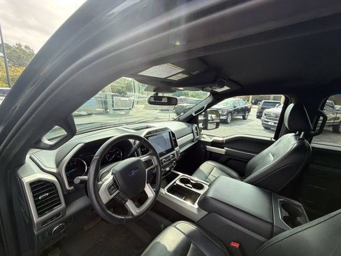 Used 2022 Ford F350 Lariat w/ Black Appearance Package AWD/4WD image 12