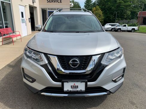 Used 2019 Nissan Rogue SL w/ Premium Package AWD/4WD image 2