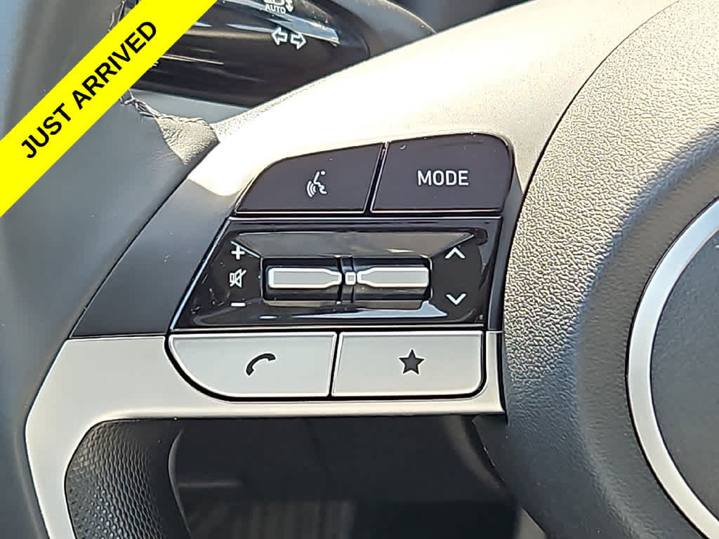 Used 2024 Hyundai Elantra Limited FWD image 21