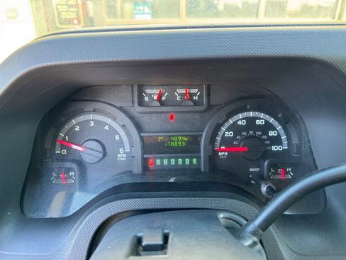 Used 2015 Ford E-350 and Econoline 350 Super Duty RWD image 10