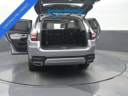 Used 2025 Honda Pilot Touring image 37