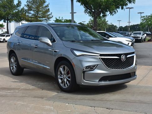 Used 2023 Buick Enclave Avenir w/ Avenir Technology Package FWD image 3