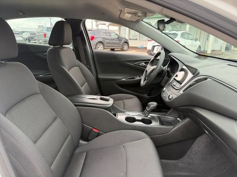 Used 2024 Chevrolet Malibu LT FWD image 42