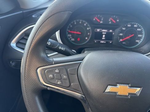 Used 2020 Chevrolet Malibu LT image 10