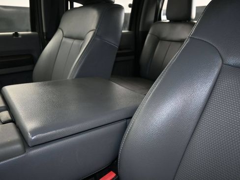 Used 2016 Ford F250 XL w/ XL Appearance Package AWD/4WD image 14