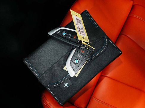 Used 2024 BMW Z4 M40i w/ Premium Package image 28