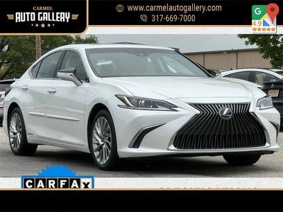 Used 2021 Lexus ES 300h w/ Luxury Package