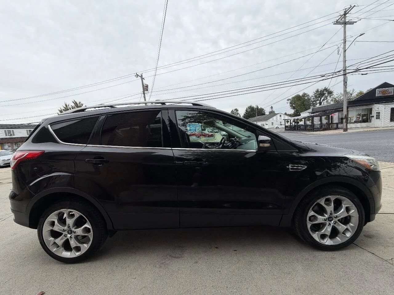 Used 2013 Ford Escape Titanium w/ Parking Technology Pkg AWD/4WD image 5
