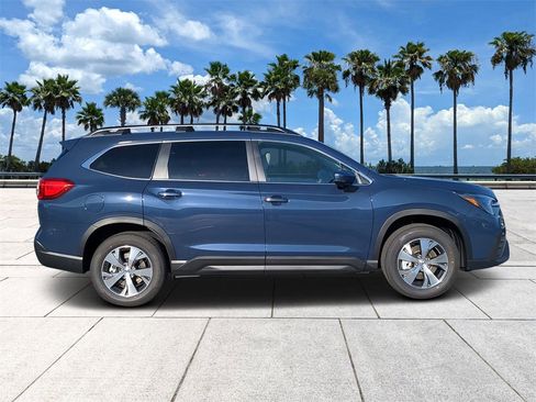 Certified 2025 Subaru Ascent Premium image 3