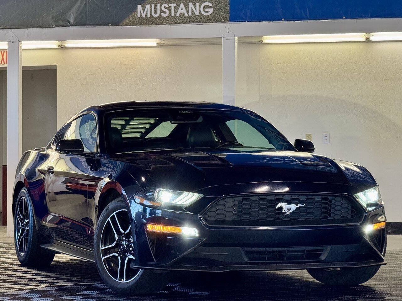 Used 2021 Ford Mustang Premium w/ Ford Safe & Smart Package RWD image 1