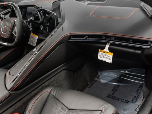 Used 2024 Chevrolet Corvette Z06 w/ Z07 Performance Package RWD image 12