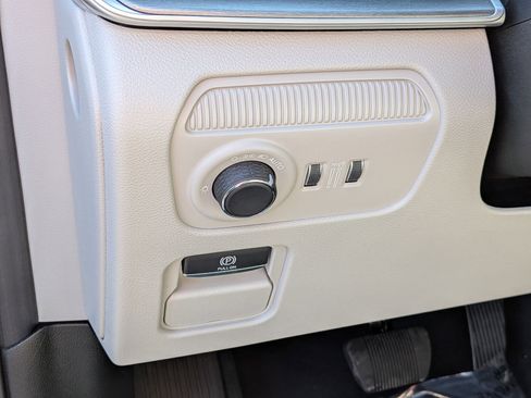 New 2026 Jeep Grand Wagoneer 4WD image 14