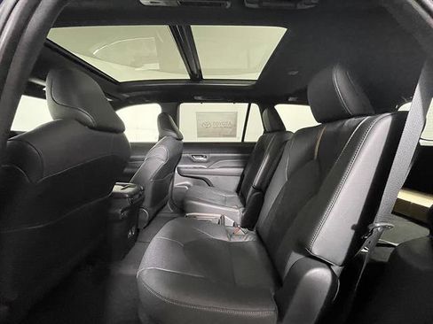 New 2026 Toyota Grand Highlander AWD Hybrid image 11