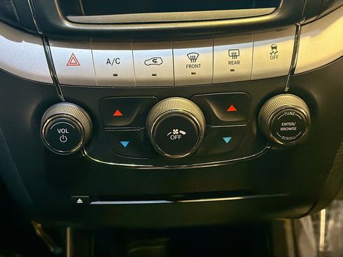 Used 2017 Dodge Journey Crossroad AWD/4WD image 21