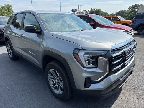 Used 2026 GMC Terrain Elevation FWD image 2