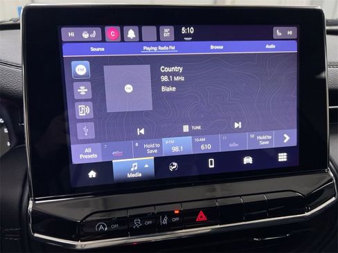 Used 2022 Jeep Compass Limited image 14