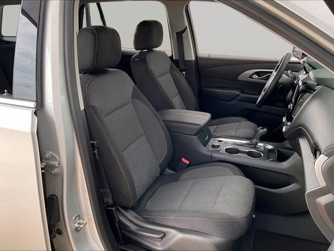 Used 2019 Chevrolet Traverse LS w/ LPO, Blackout Package FWD image 10
