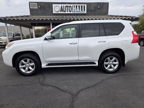 Used 2011 Lexus GX 460 image 2