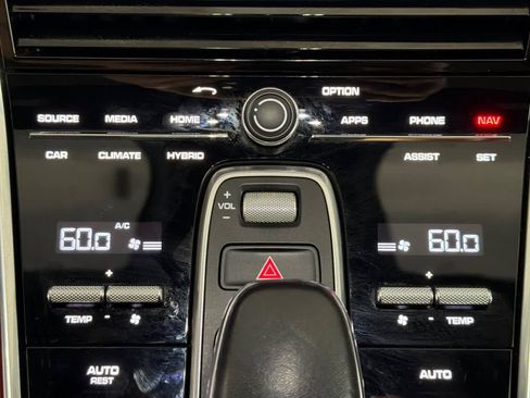 Used 2018 Porsche Panamera Turbo S AWD/4WD image 20