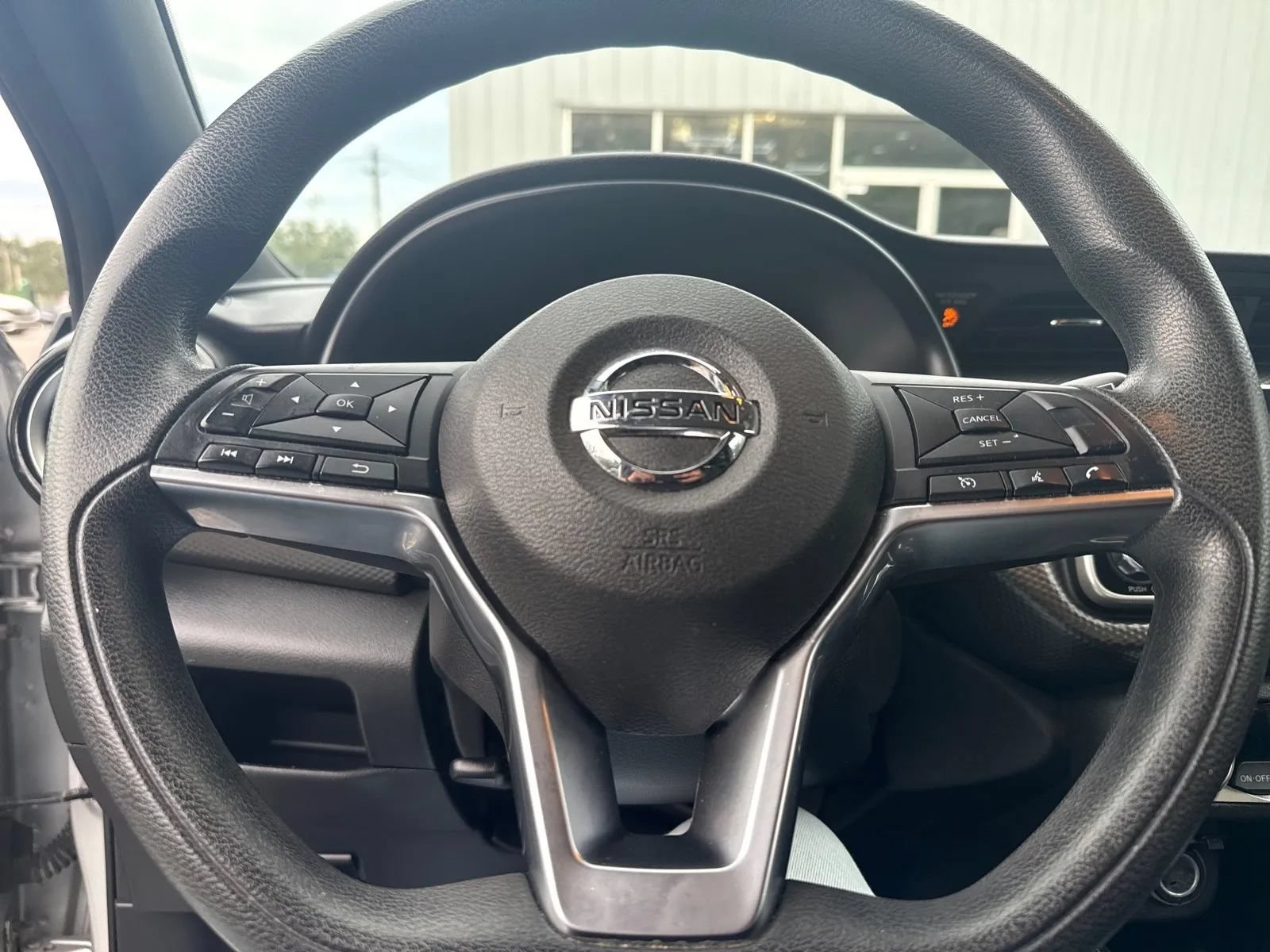 Used 2020 Nissan Kicks SV FWD image 15