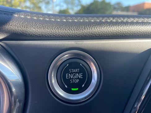 Used 2019 Chevrolet Blazer LT w/ Sound & Technology Package image 24