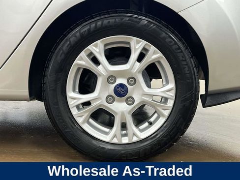 Used 2015 Ford Fiesta SE FWD image 11