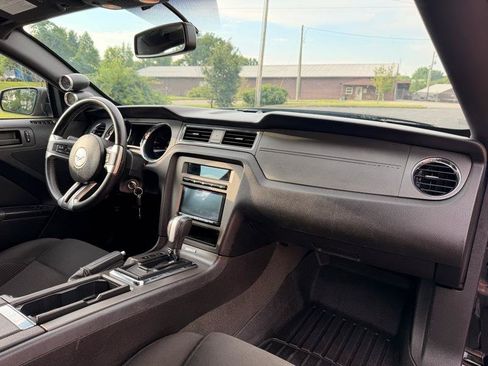 Used 2013 Ford Mustang GT RWD image 12