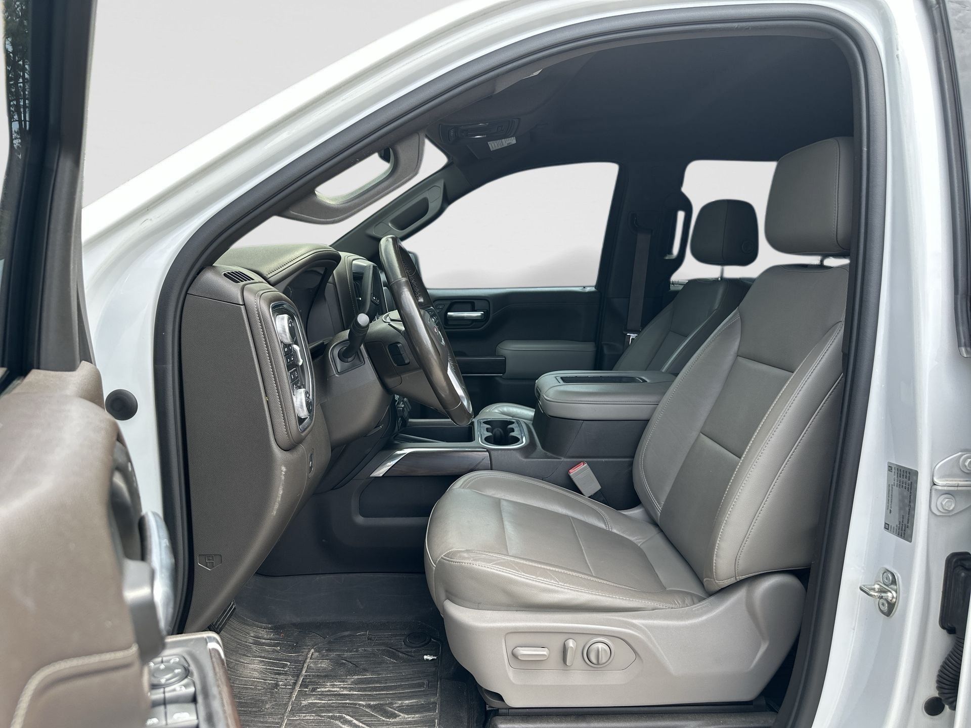 Certified 2019 GMC Sierra 1500 SLT w/ SLT Premium Package AWD/4WD image 2