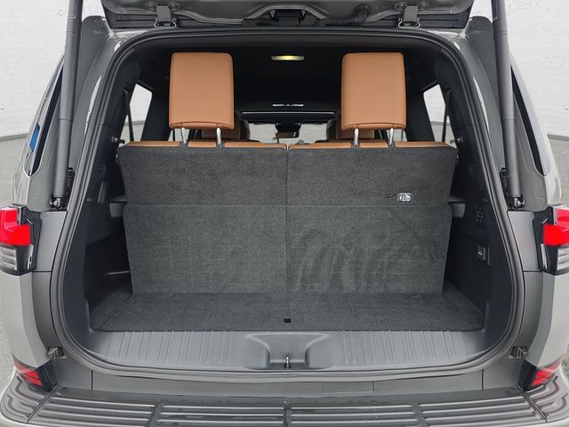 Certified 2024 Lexus GX 550 w/ Cold Area Package AWD/4WD image 13