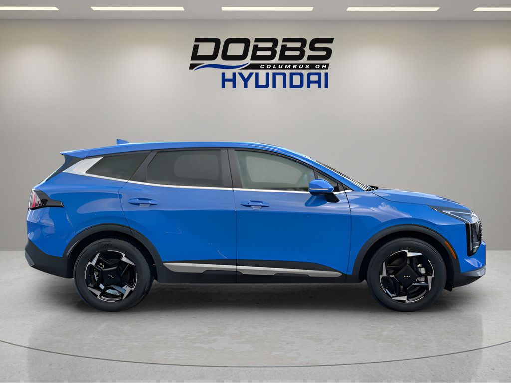 Used 2026 Kia Sportage EX FWD image 6