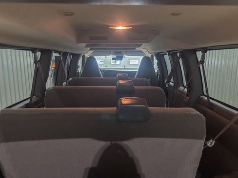 Used 2019 Chevrolet Express 3500 LT w/ LT Preferred Equipment Group image 34