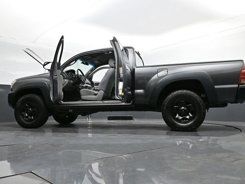 Used 2012 Toyota Tacoma 4x4 Access Cab V6 image 27