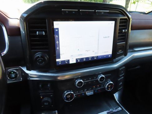 Used 2021 Ford F150 Lariat w/ Equipment Group 502A High image 24