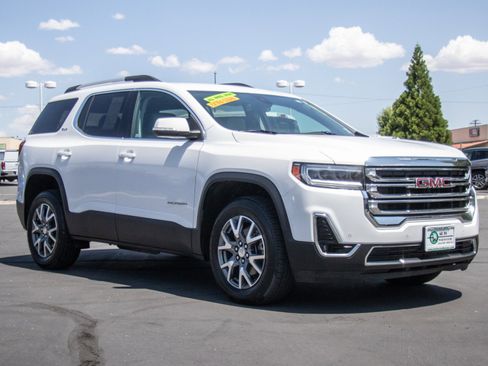 Used 2023 GMC Acadia SLT image 1