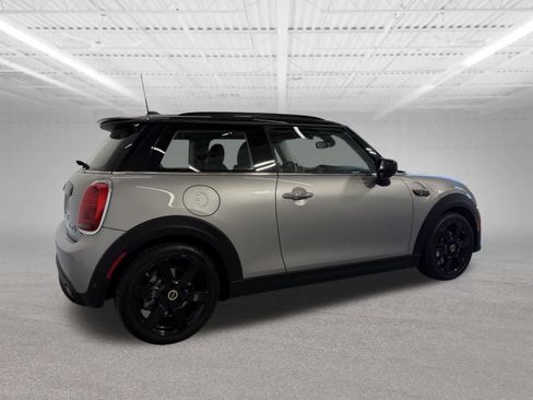 Used 2024 MINI Cooper SE FWD image 5