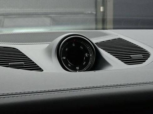 New 2026 Porsche Cayenne Coupe AWD/4WD image 12