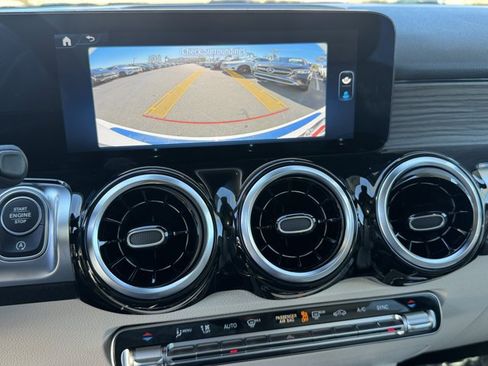 New 2025 Mercedes-Benz GLB 250 GLB 250 image 10