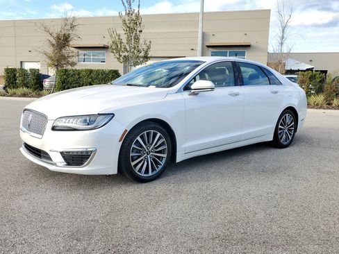 Used 2019 Lincoln MKZ Reserve image 10